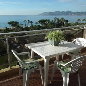 Apartment Montmorency