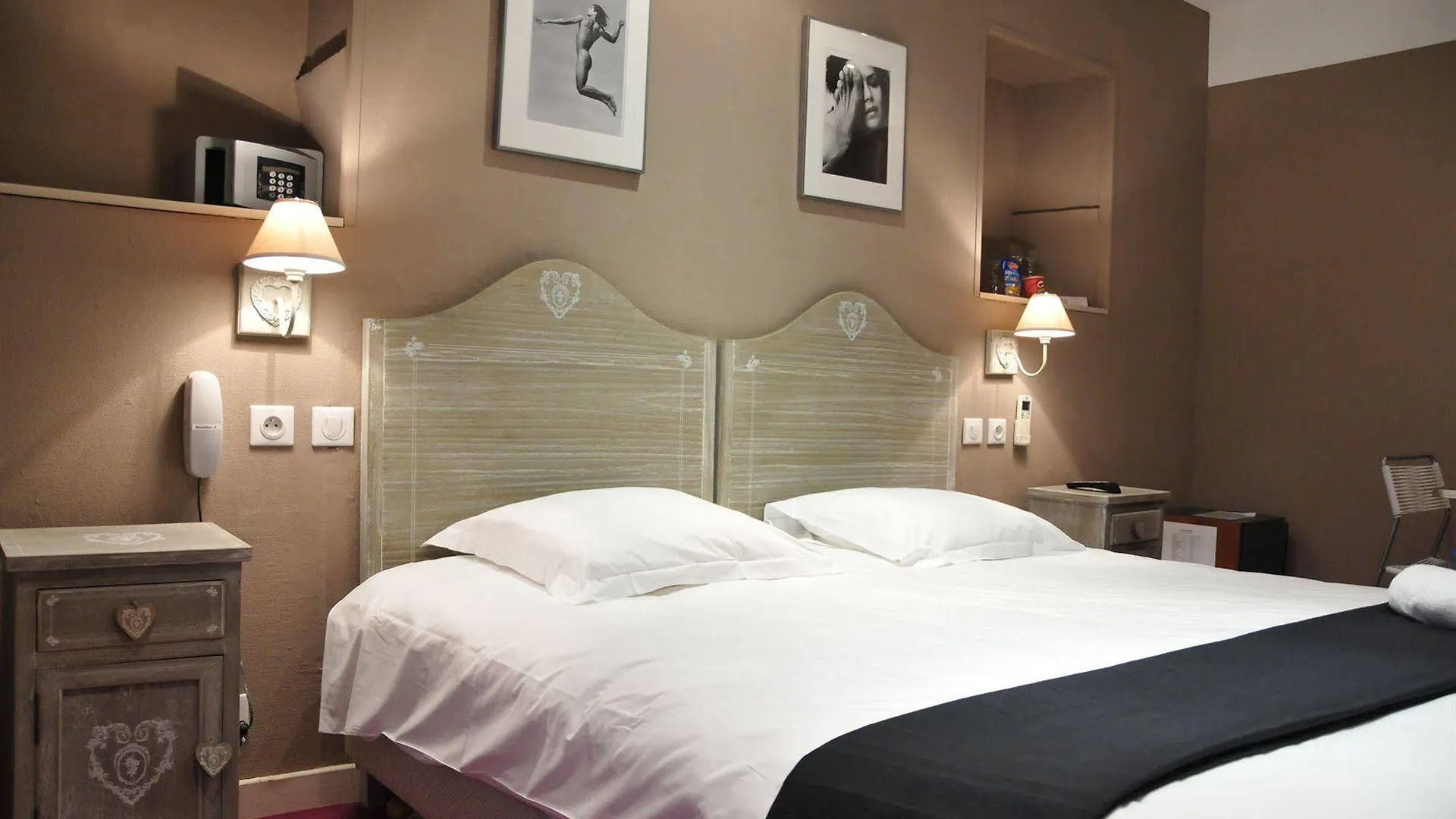 Hotel Oxford Cannes 3*,